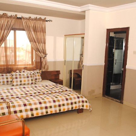 Aquatic Suites & Lounge Lagos Buitenkant foto